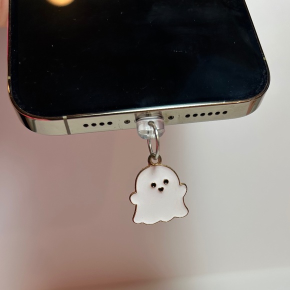 Ghost Phone Dust Plug Charm - Picture 1 of 4